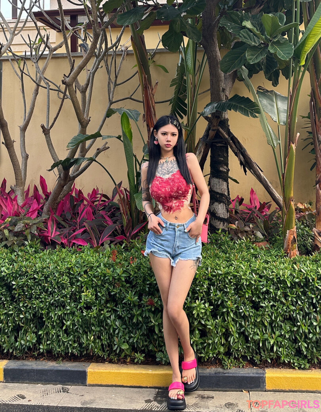 Naakte gelekte OnlyFans-foto van Deerwhite #1262