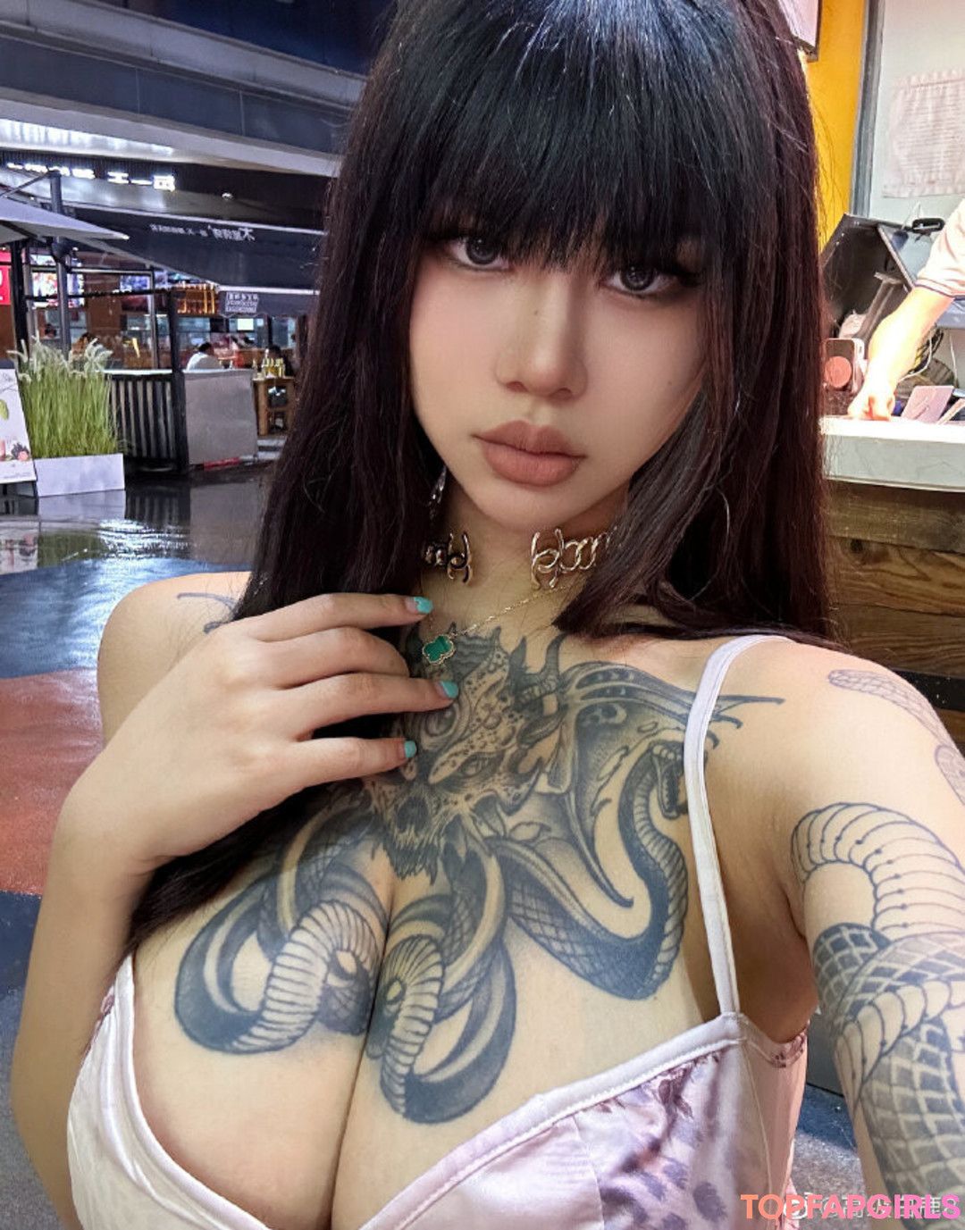 Naakte gelekte OnlyFans-foto van Deerwhite #1295