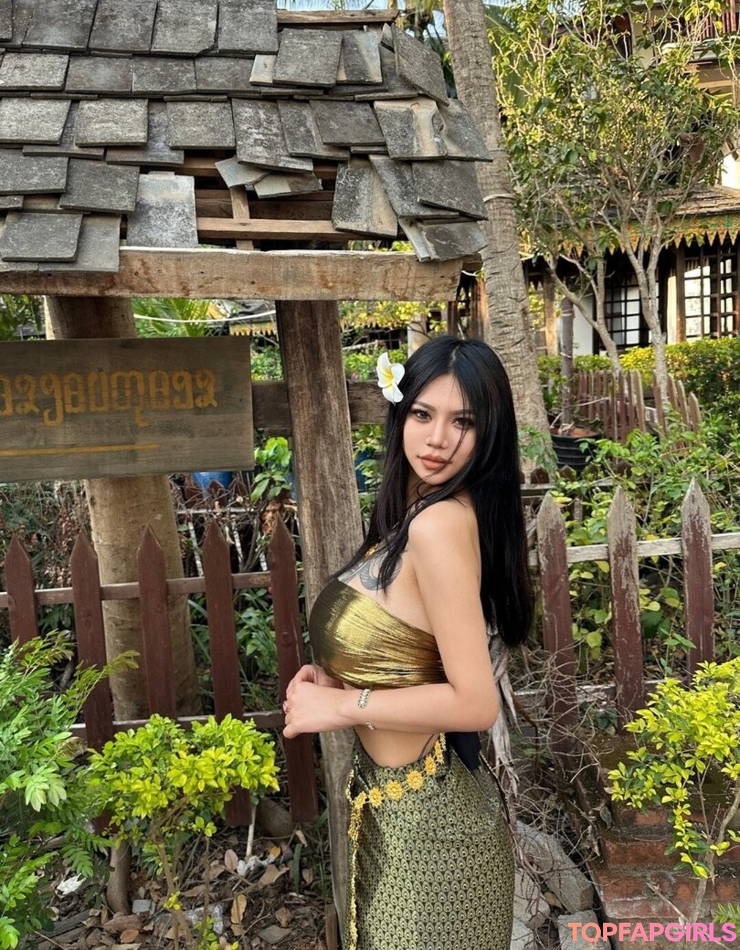 Naakte gelekte OnlyFans-foto van Deerwhite #1301