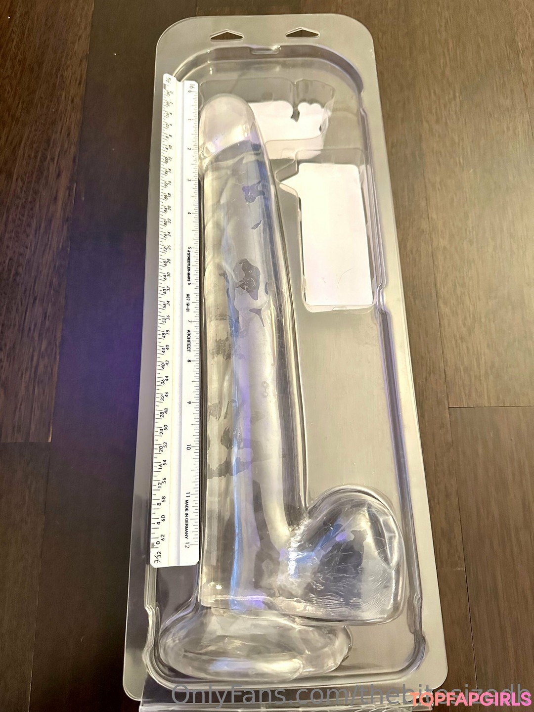 Naakte gelekte OnlyFans-foto van The Bite Sized Bitch #171 Naakte gelekte OnlyFans-foto van The Bite Sized Bitch #171