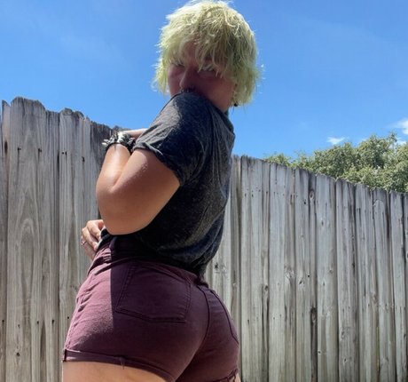 Naakte gelekte OnlyFans-foto van Rottenpixy