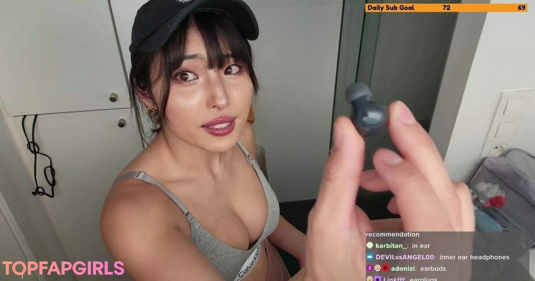 Naakte gelekte OnlyFans-foto van Meowko #1811