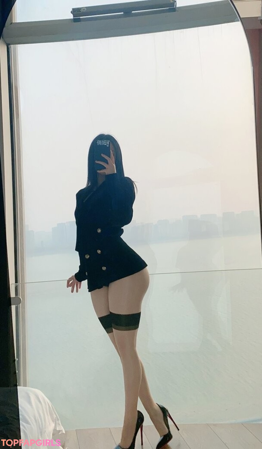 Naakte gelekte OnlyFans-foto van Qiaoniutt #1071