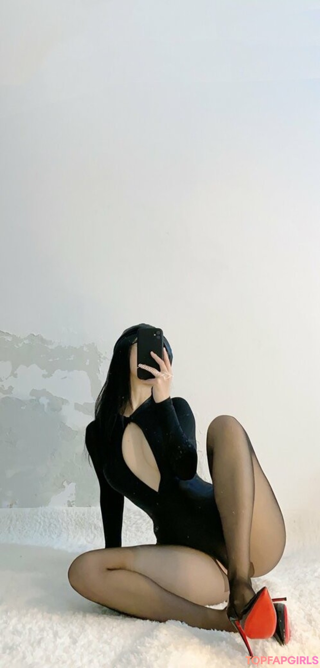 Naakte gelekte OnlyFans-foto van Qiaoniutt #1232