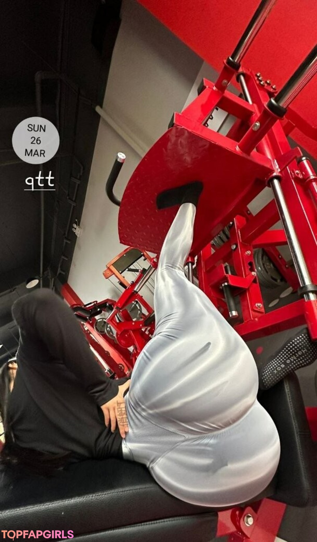 Naakte gelekte OnlyFans-foto van Qiaoniutt #1377