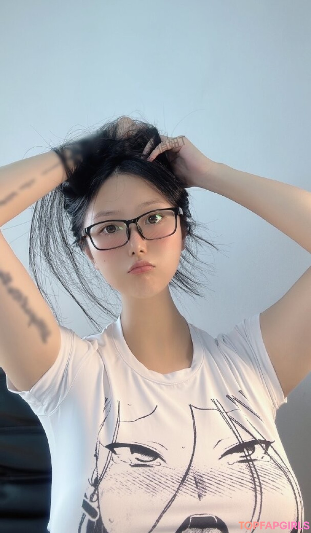 Naakte gelekte OnlyFans-foto van Qiaoniutt #1776