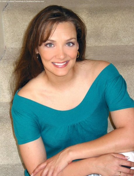 Southern-Charms Reese