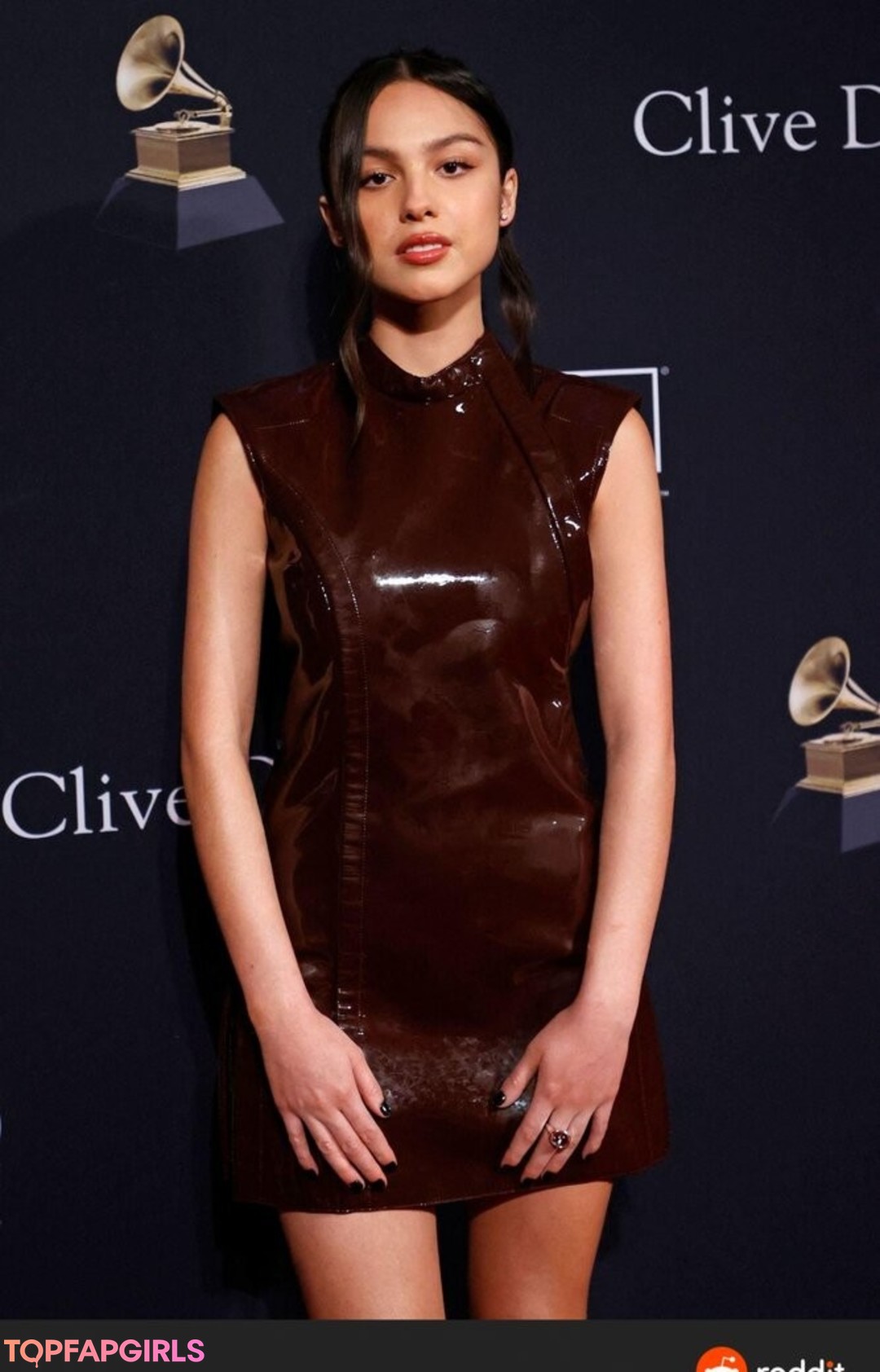 Naakte gelekte OnlyFans-foto van Olivia Rodrigo #1024