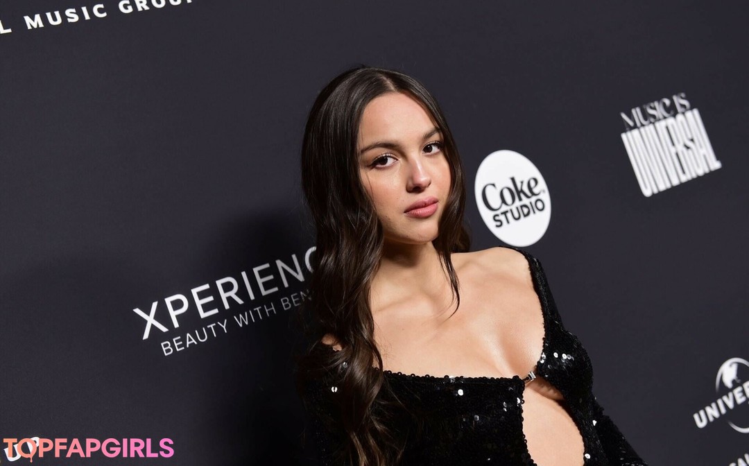 Naakte gelekte OnlyFans-foto van Olivia Rodrigo #1044