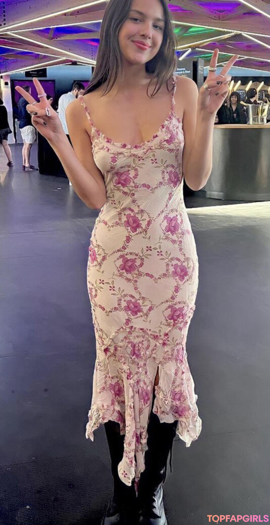 Naakte gelekte OnlyFans-foto van Olivia Rodrigo #1072