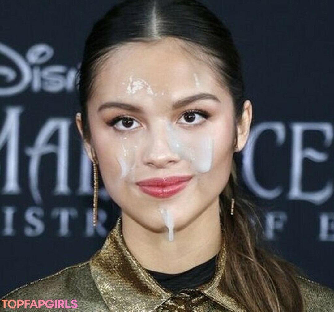 Naakte gelekte OnlyFans-foto van Olivia Rodrigo #1364