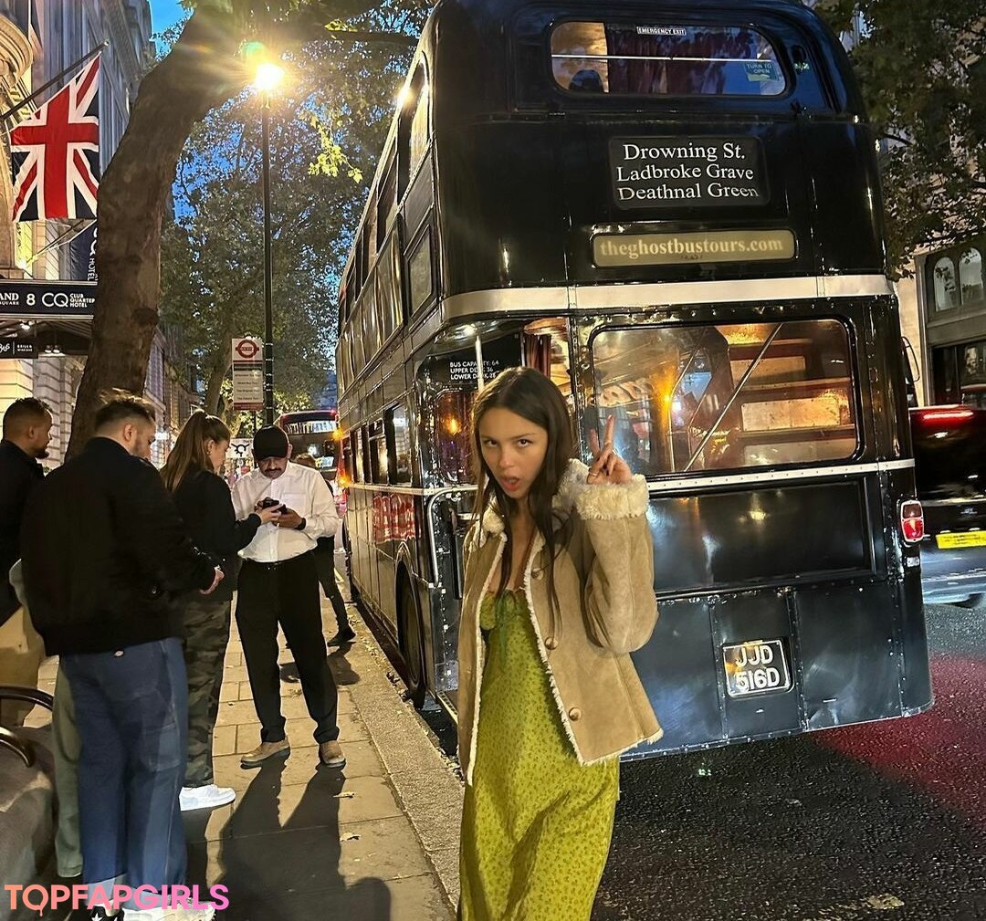 Naakte gelekte OnlyFans-foto van Olivia Rodrigo #1390