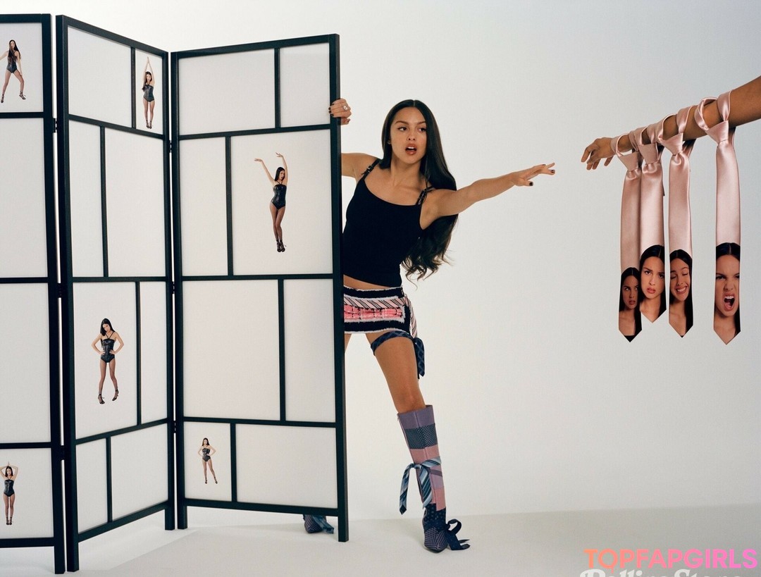 Naakte gelekte OnlyFans-foto van Olivia Rodrigo #1526