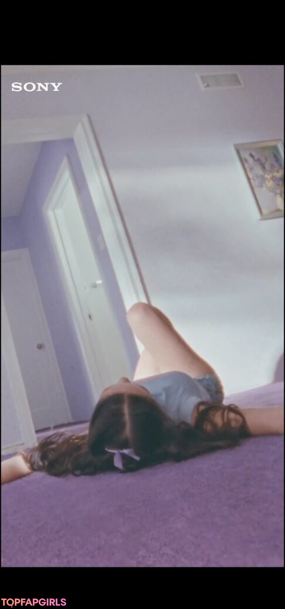 Naakte gelekte OnlyFans-foto van Olivia Rodrigo #1560