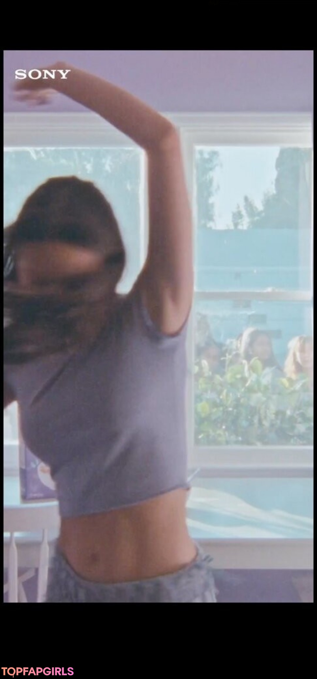 Naakte gelekte OnlyFans-foto van Olivia Rodrigo #1574