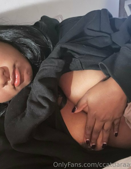 Naakte gelekte OnlyFans-foto van Llalalinaa