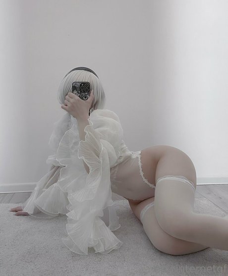 Naakte gelekte OnlyFans-foto van Anna Kofi