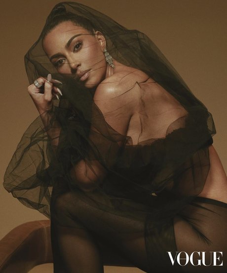 Naakte gelekte OnlyFans-foto van Kim Kardashian
