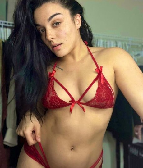 Naakte gelekte OnlyFans-foto van Deonna Purrazzo