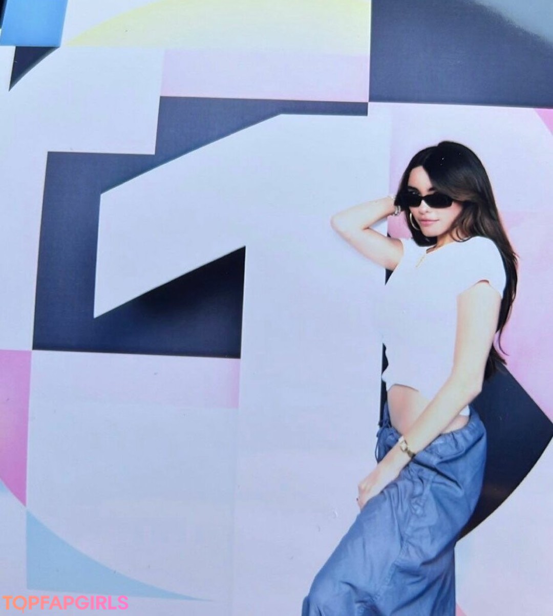 Naakte gelekte OnlyFans-foto van Madison Beer #1128