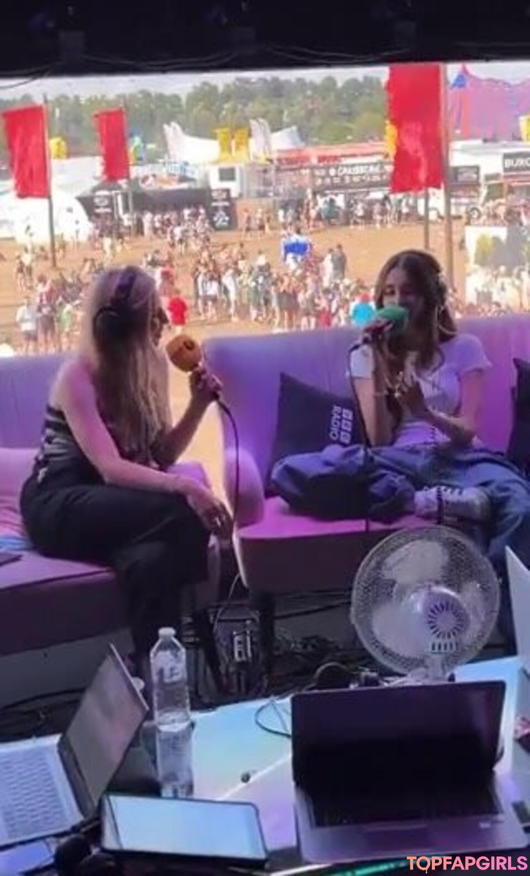 Naakte gelekte OnlyFans-foto van Madison Beer #1130