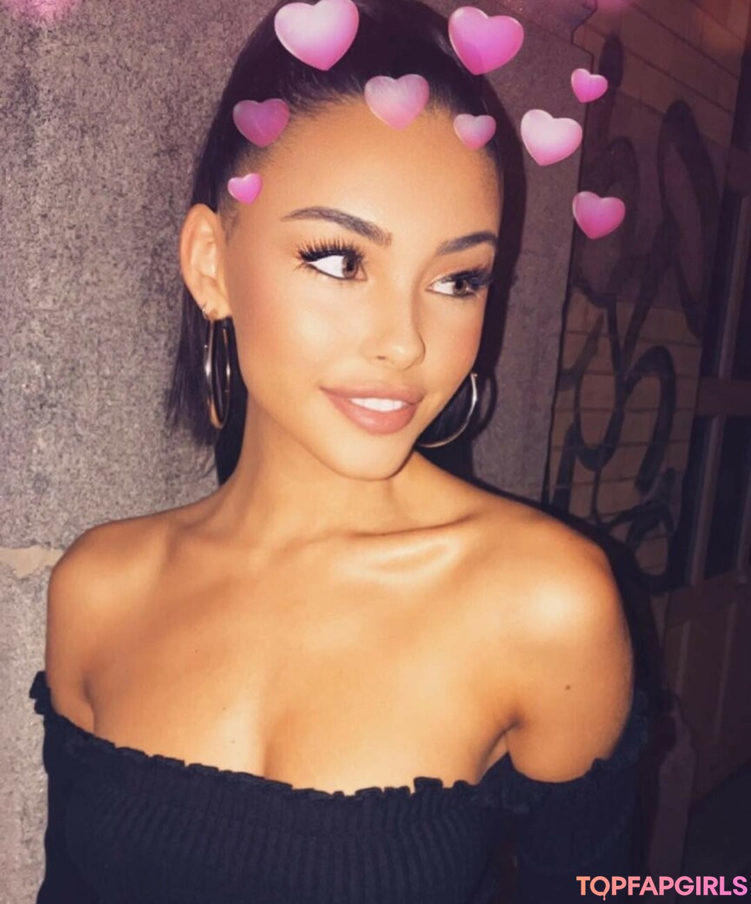 Naakte gelekte OnlyFans-foto van Madison Beer #1230