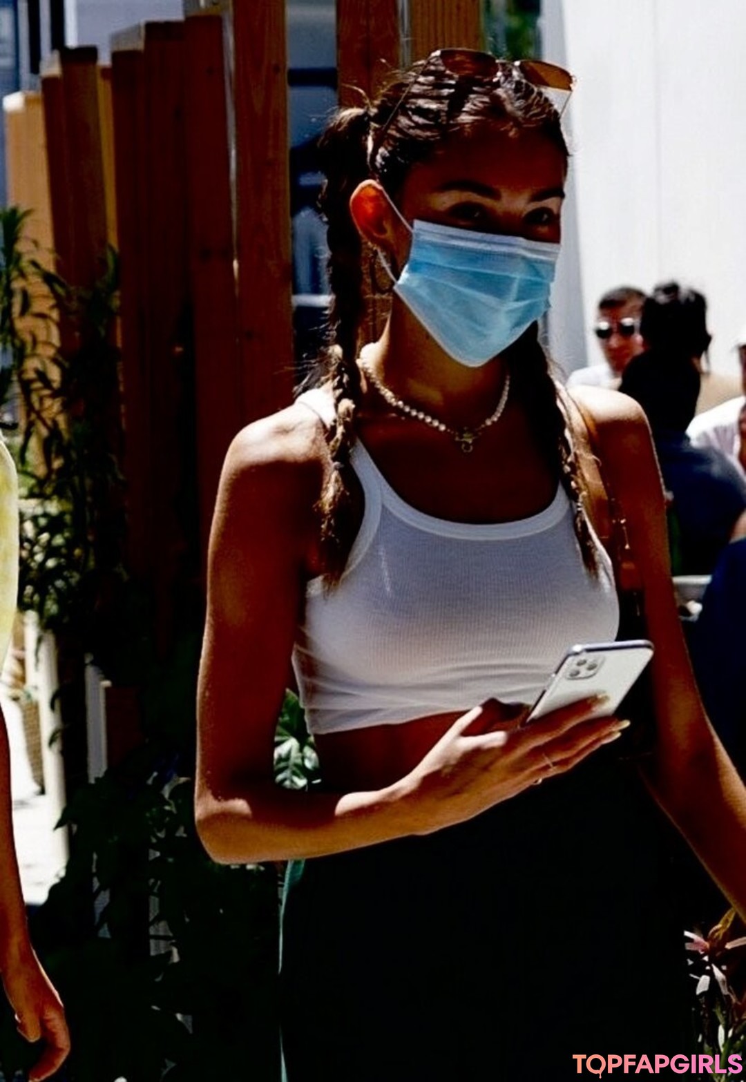 Naakte gelekte OnlyFans-foto van Madison Beer #1252