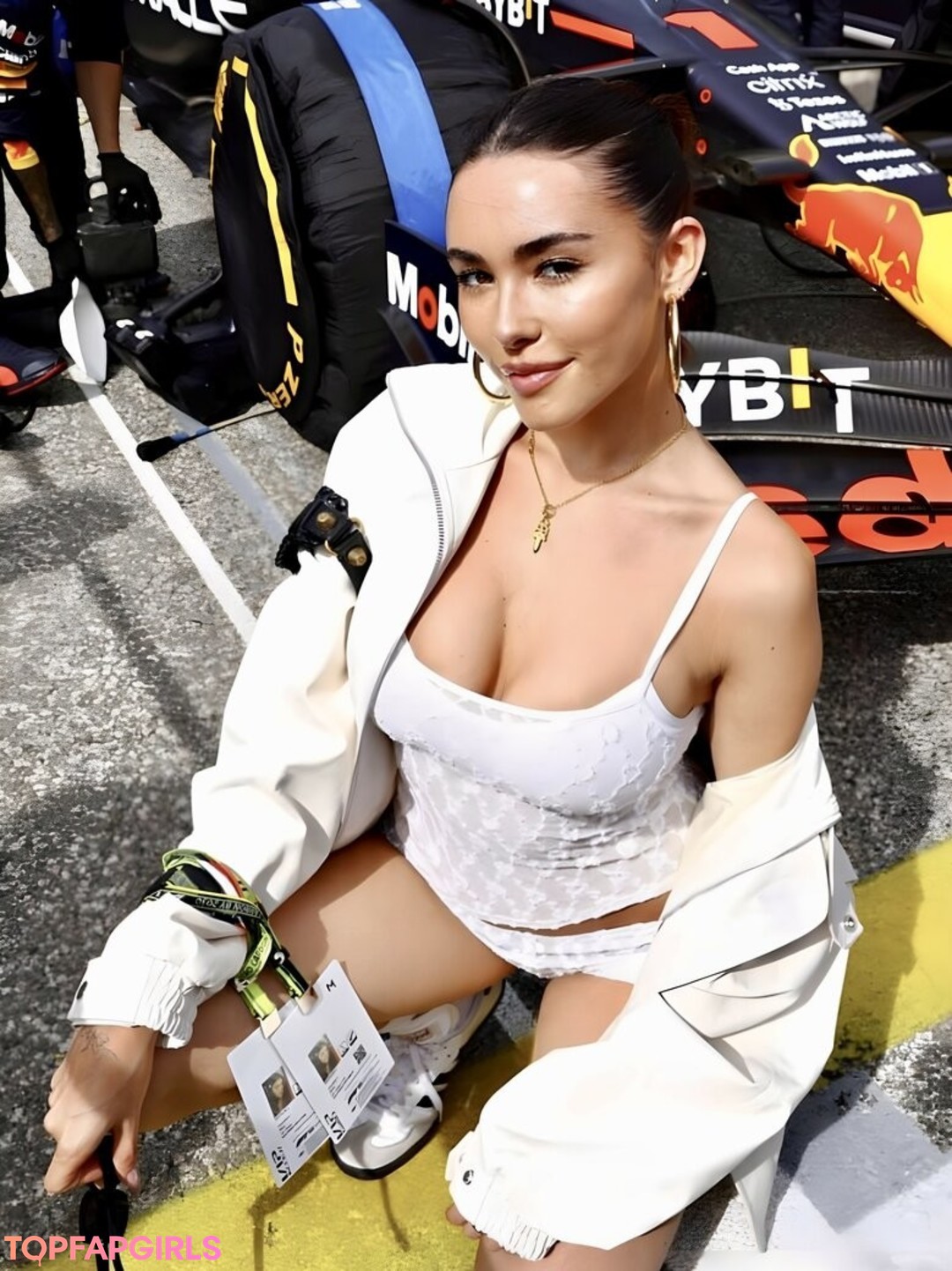 Naakte gelekte OnlyFans-foto van Madison Beer #1396