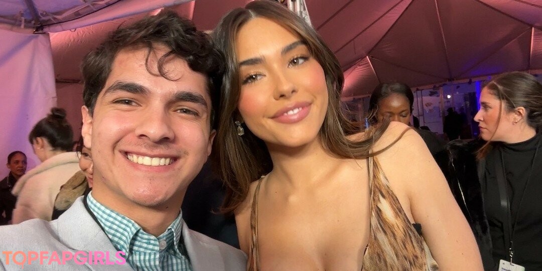 Naakte gelekte OnlyFans-foto van Madison Beer #1697