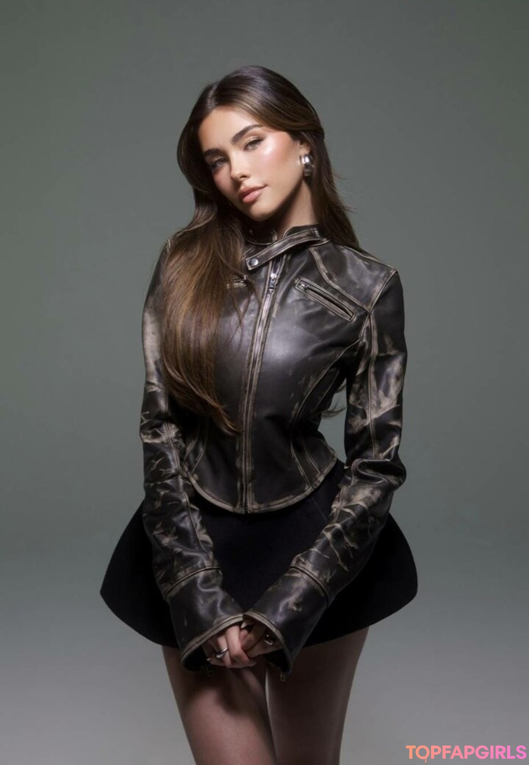 Naakte gelekte OnlyFans-foto van Madison Beer #1857
