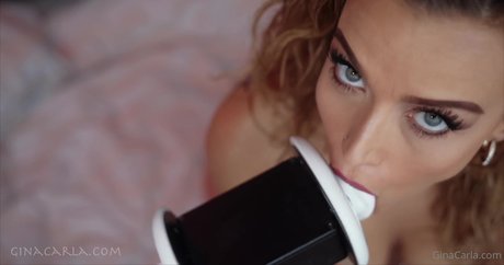 Naakte gelekte OnlyFans-foto van Gina Carla