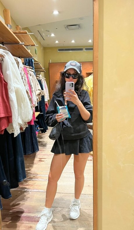 Sssniperwolf Naakte gelekte OnlyFans-foto van Sssniperwolf #142