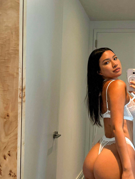 Julia Kelly