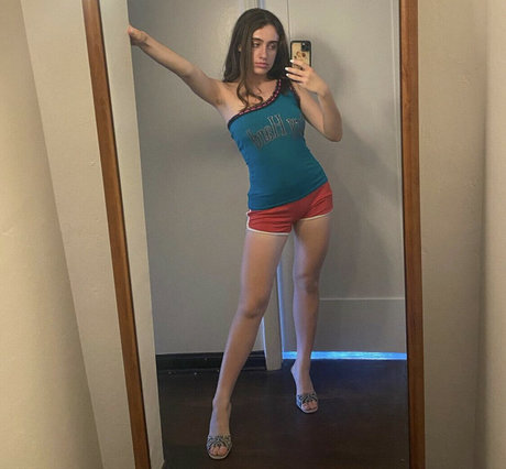 Rachel Anne Sennott