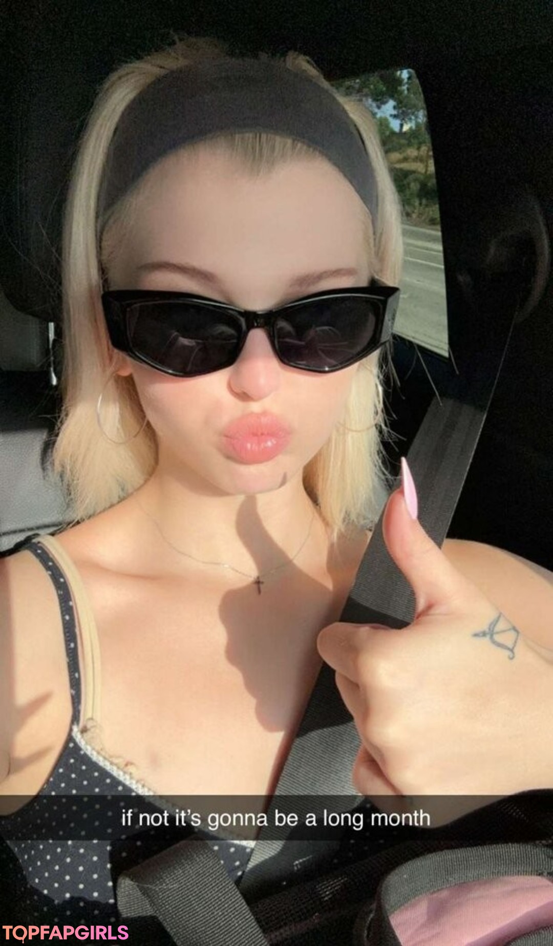 Naakte gelekte OnlyFans-foto van Loren Gray #653 Naakte gelekte OnlyFans-foto van Loren Gray #653