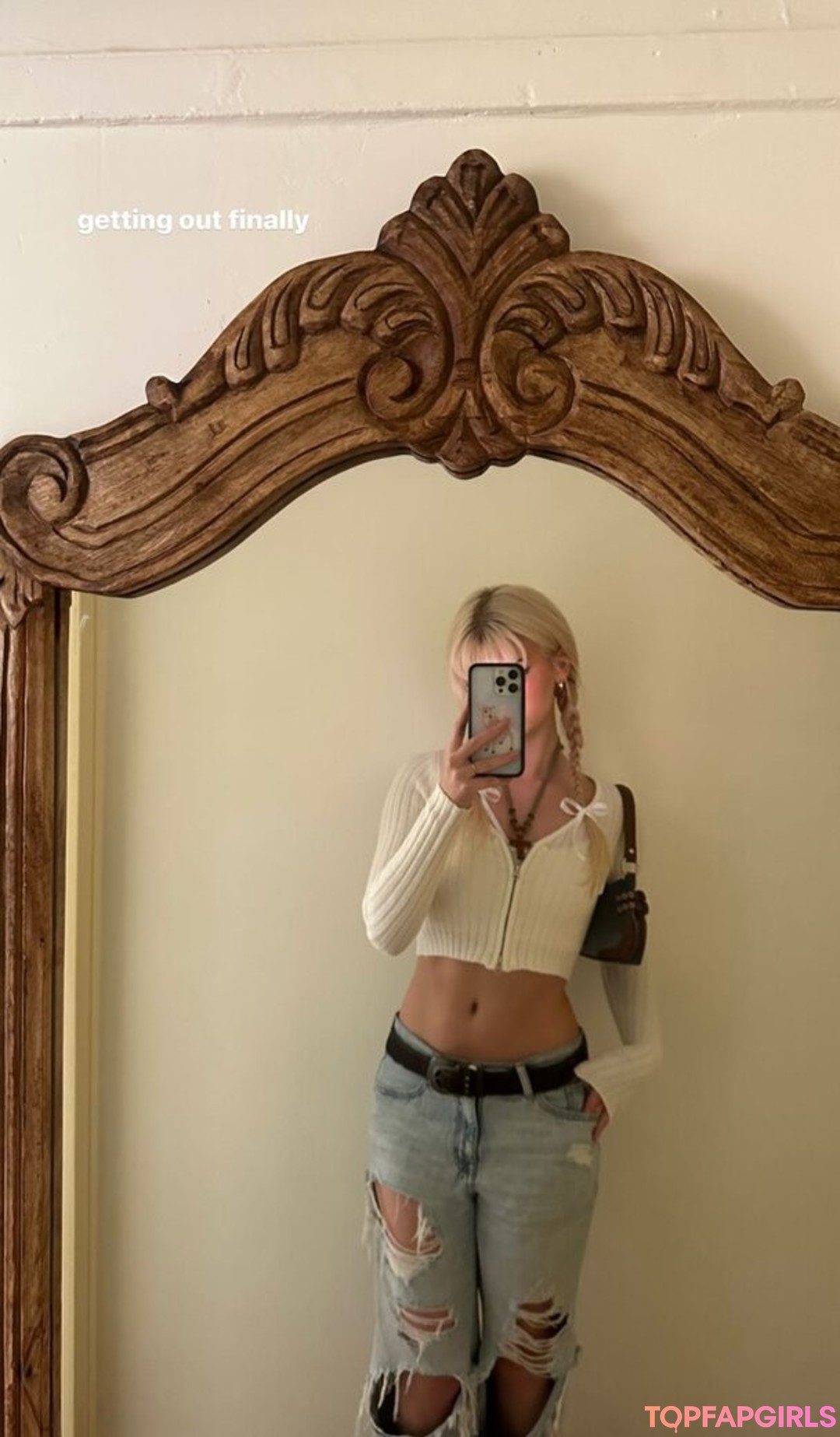 Naakte gelekte OnlyFans-foto van Loren Gray #834 Naakte gelekte OnlyFans-foto van Loren Gray #834