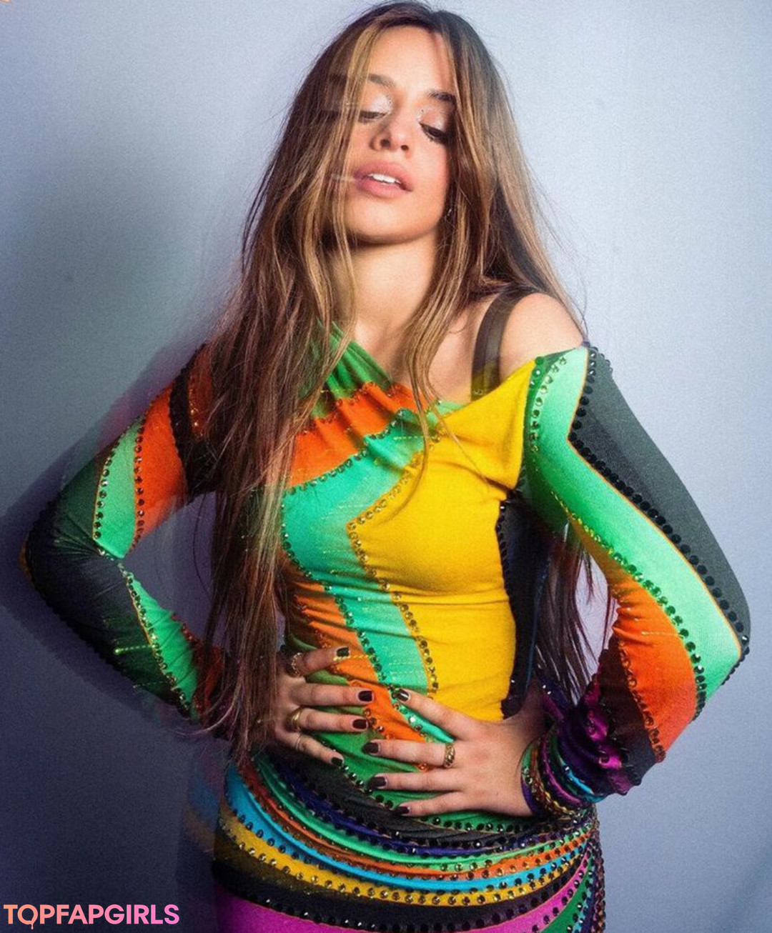 Naakte gelekte OnlyFans-foto van Camila Cabello #1032
