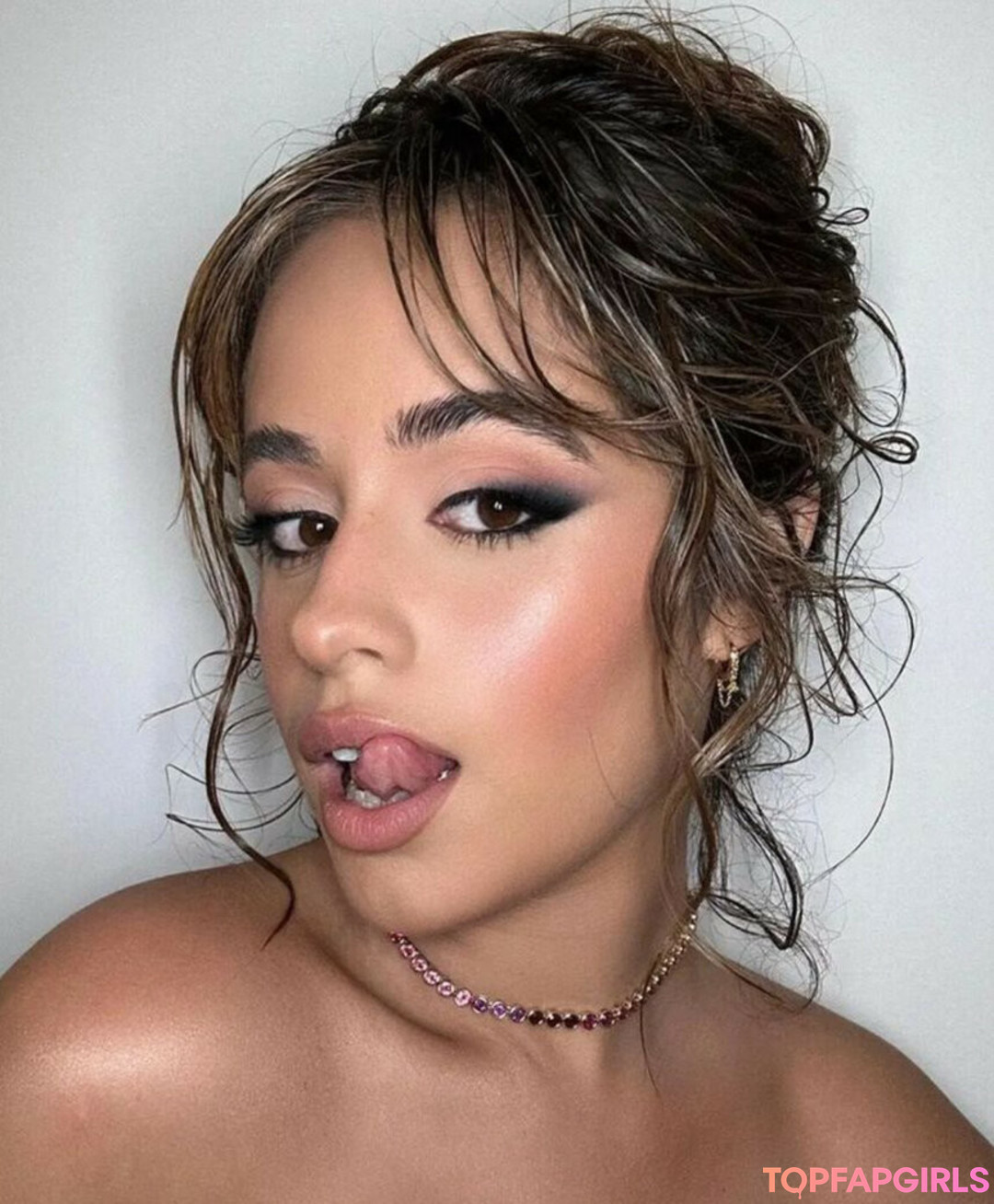 Naakte gelekte OnlyFans-foto van Camila Cabello #1070