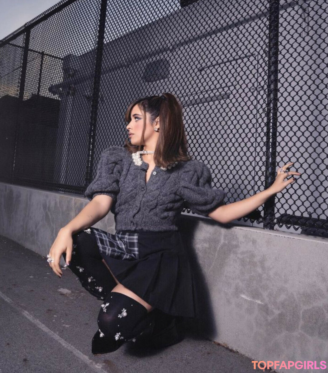 Naakte gelekte OnlyFans-foto van Camila Cabello #1080