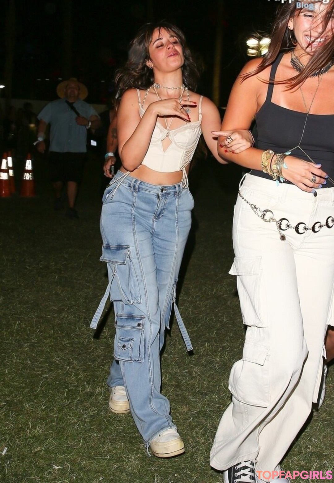 Naakte gelekte OnlyFans-foto van Camila Cabello #1227