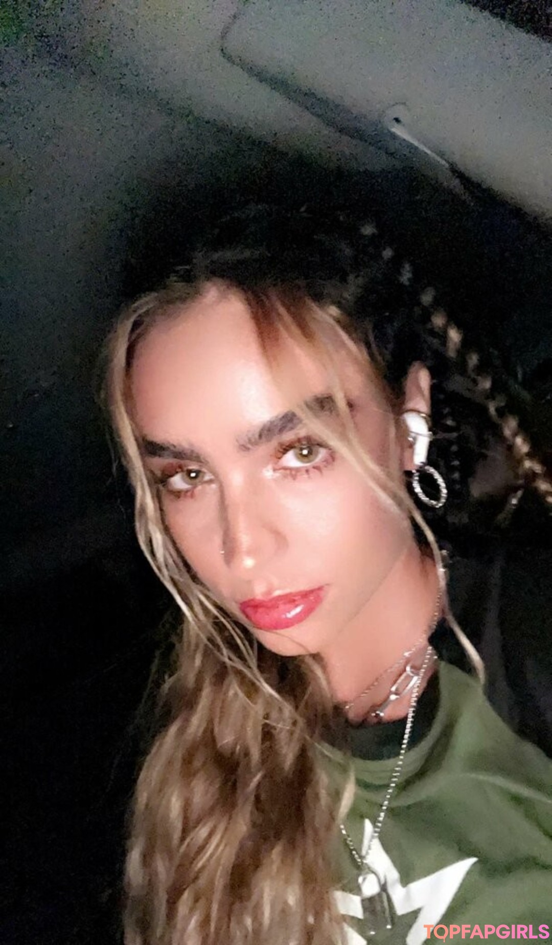 Naakte gelekte OnlyFans-foto van Sommer Ray #1706
