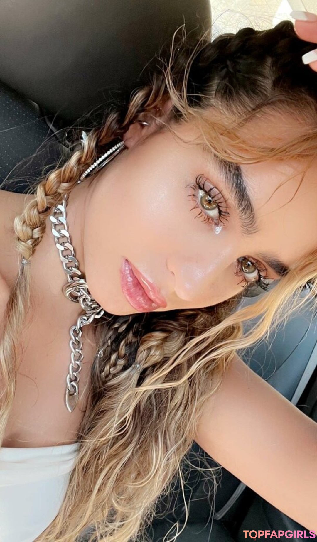 Naakte gelekte OnlyFans-foto van Sommer Ray #1755