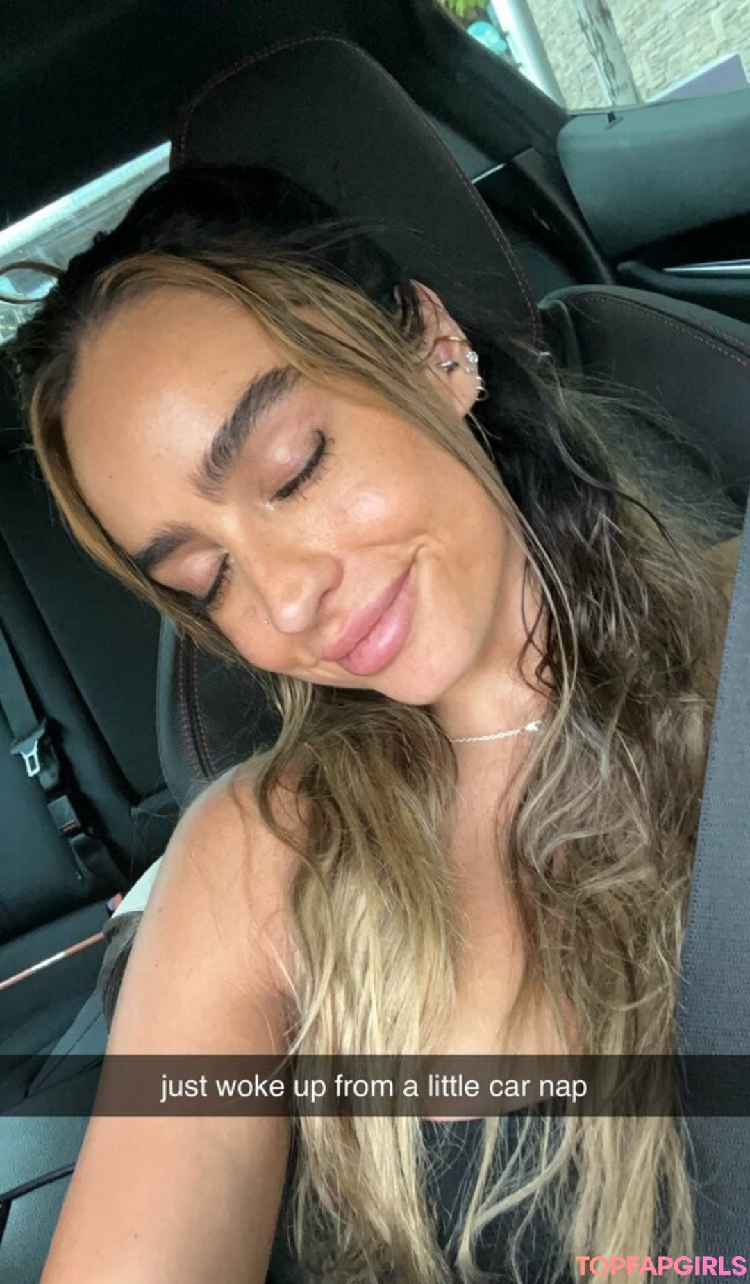 Naakte gelekte OnlyFans-foto van Sommer Ray #1967