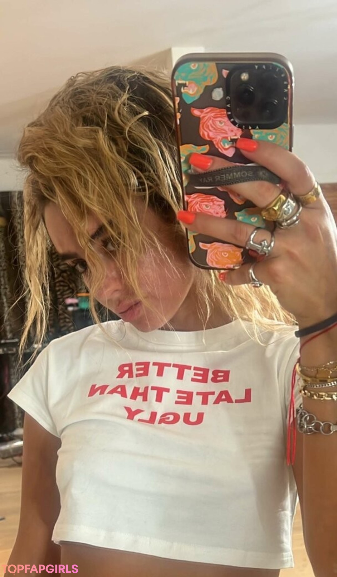 Naakte gelekte OnlyFans-foto van Sommer Ray #1980
