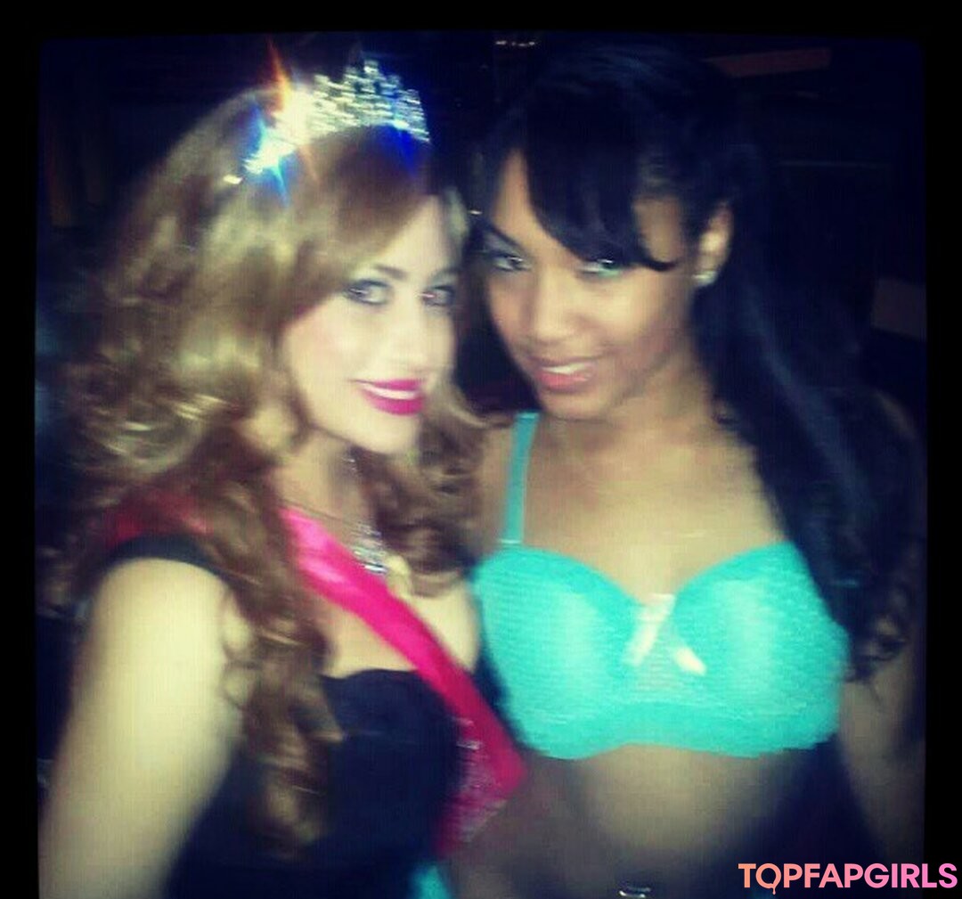 Naakte gelekte OnlyFans-foto van Jennifer Cortez #11 Naakte gelekte OnlyFans-foto van Jennifer Cortez #11