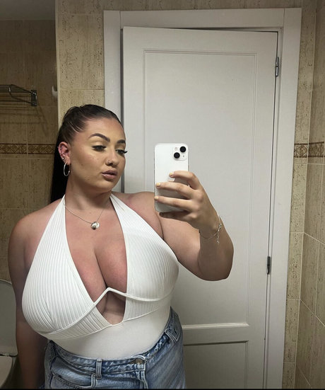Chelsealeigh