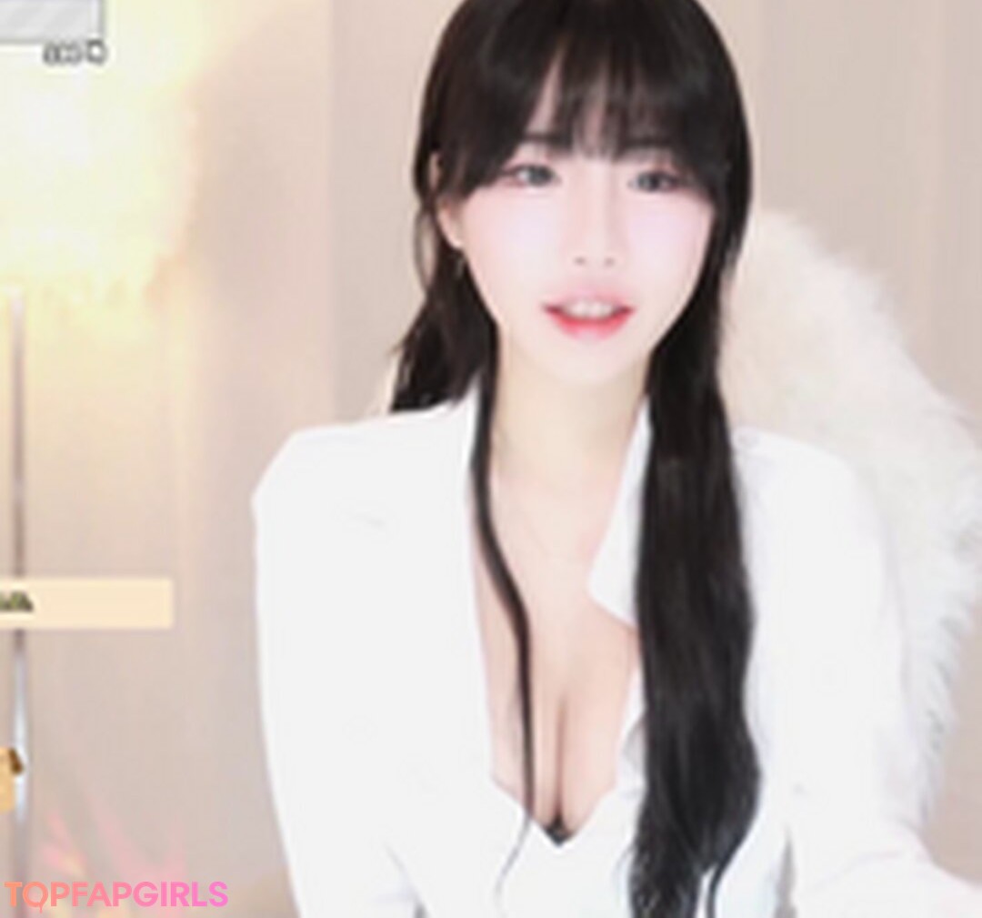 Naakte gelekte OnlyFans-foto van Addielyn #1062