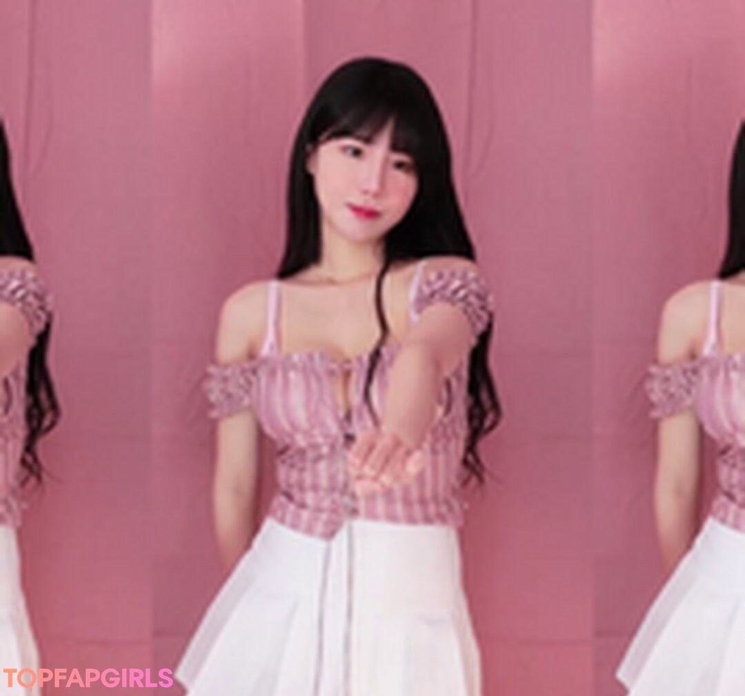 Naakte gelekte OnlyFans-foto van Addielyn #1218