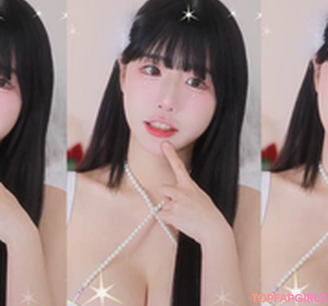 Naakte gelekte OnlyFans-foto van Addielyn #1443