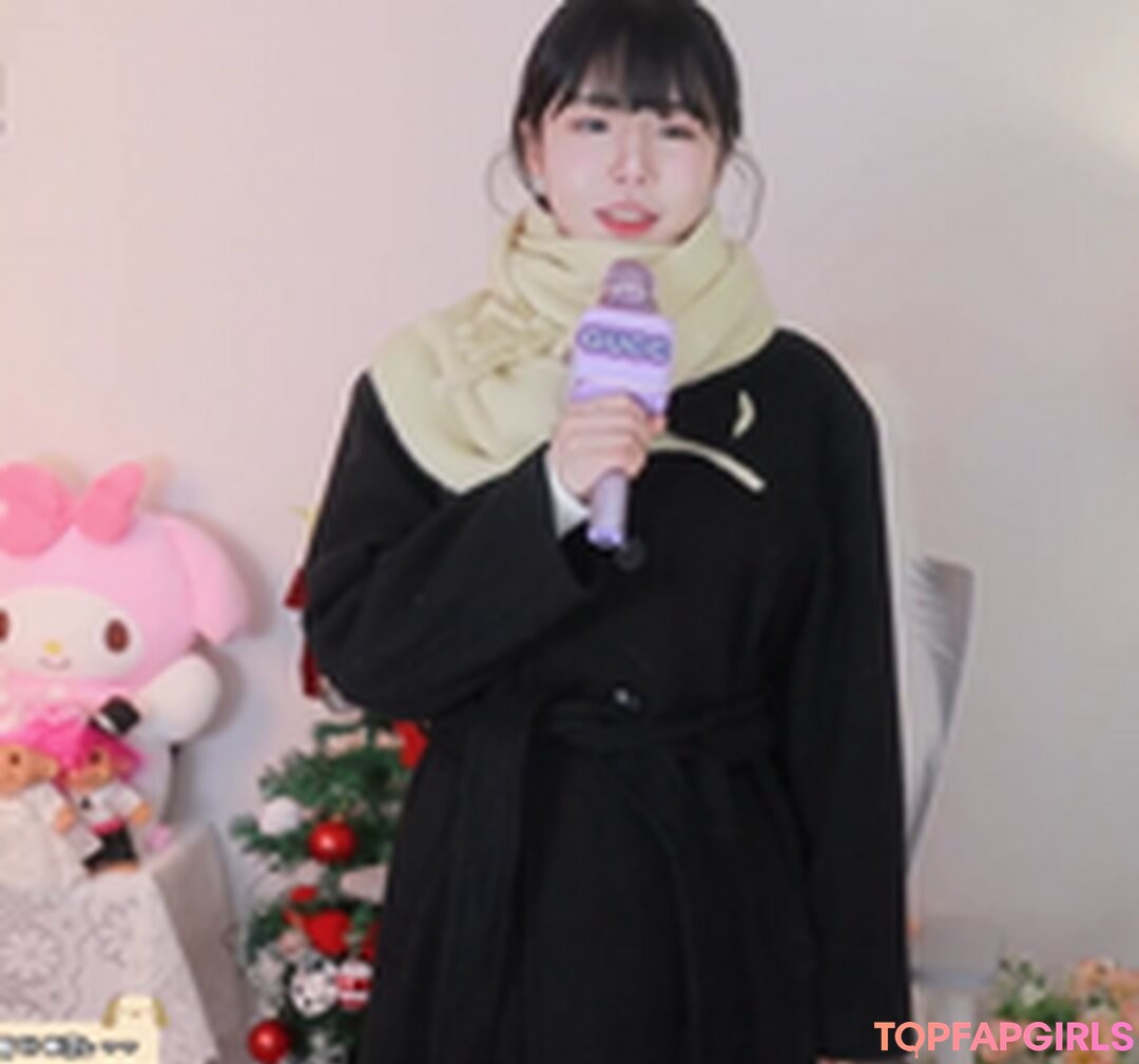 Naakte gelekte OnlyFans-foto van Addielyn #1495